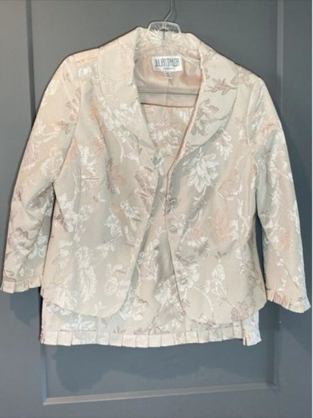 Julian Taylor Suit Dress Size 10 Petite Beige Floral Vintage